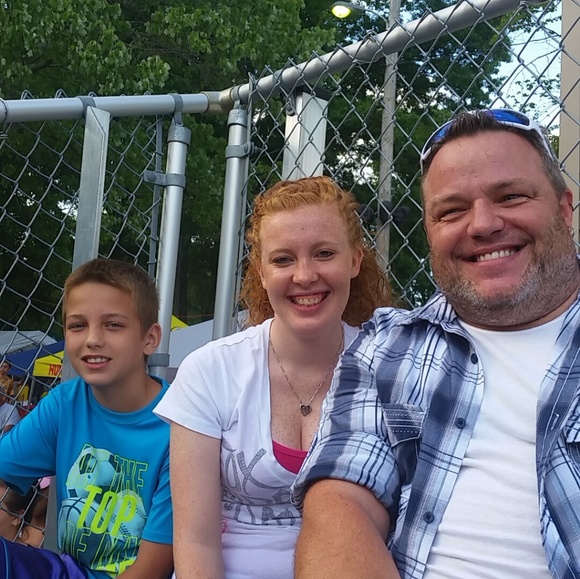 About your posher - Picture 3 of 3